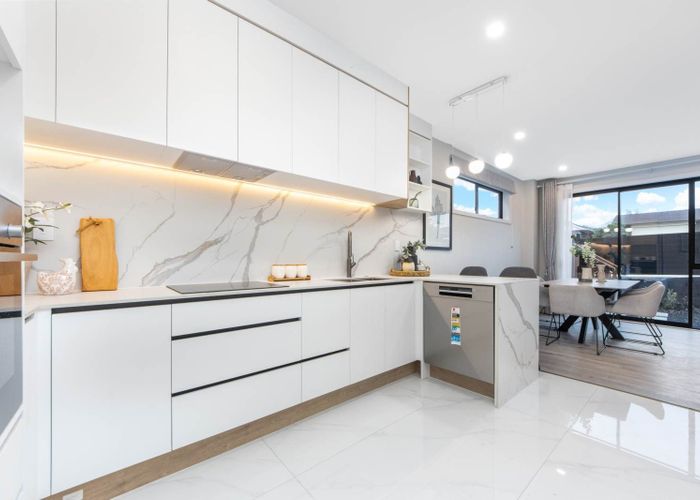  at 151B Prince Regent Drive, Farm Cove, Manukau City, Auckland