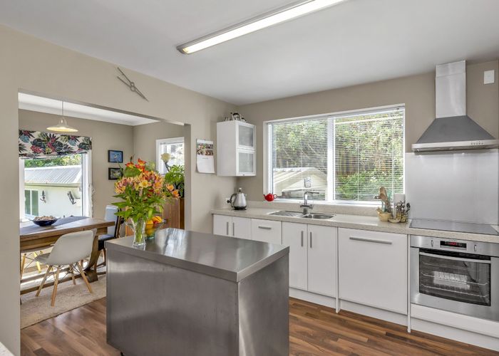  at 127 Renown Road, Raumati South, Paraparaumu