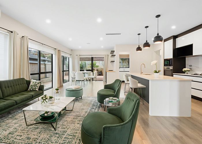  at 8 Hauhake Road, Flat Bush, Manukau City, Auckland