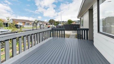  at 1/217 Waitemata Drive, Ranui, Auckland