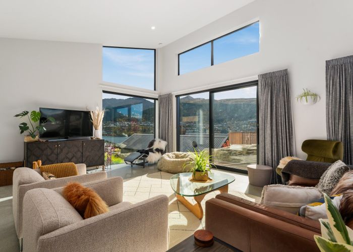  at 11 Red Deer Rise, Kelvin Heights, Queenstown
