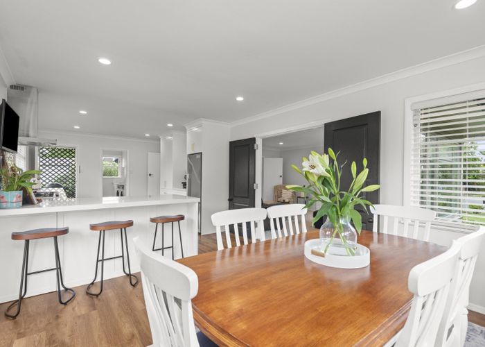  at 11 Athlone Place, Hokowhitu, Palmerston North