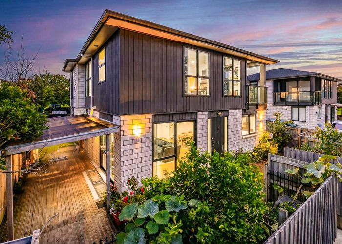  at 2 Vanni Lane, Papakura, Papakura, Auckland