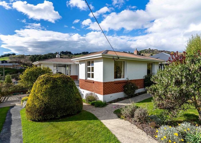  at 18 Weir Street, Green Island, Dunedin, Otago