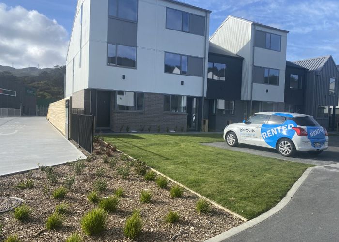  at 1 Ara Paiwhenua, Tawa, Wellington, Wellington