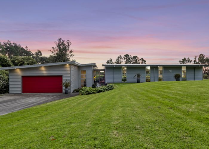  at 299 Surrey Hill Road, Oakura, New Plymouth, Taranaki