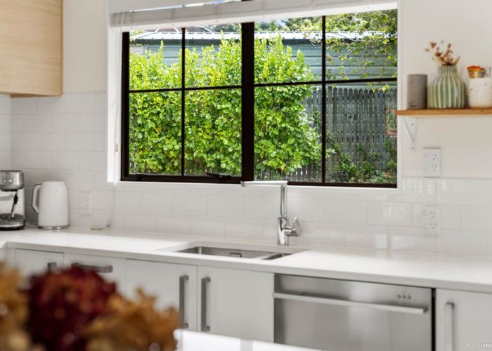  at 99b Captain Scott Road, Glen Eden, Waitakere City, Auckland