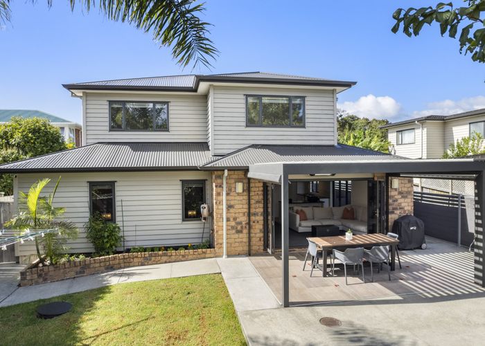  at 168 Cliff View Drive, Green Bay, Auckland