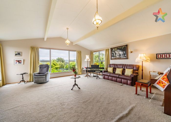  at 2 Honeysuckle Grove, Maungaraki, Lower Hutt