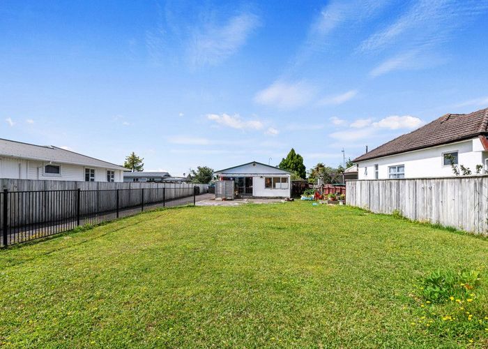 at 33A Kawaha Point Road, Fairy Springs, Rotorua, Bay Of Plenty