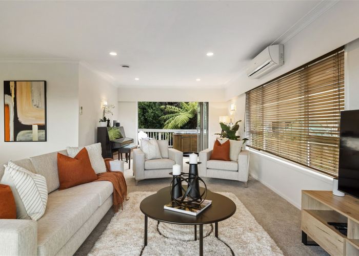  at 39 Aberdeen Road, Castor Bay, Auckland