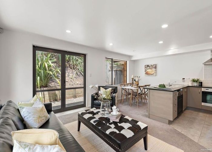  at 27A Henry Partington Place, Greenhithe, North Shore City, Auckland