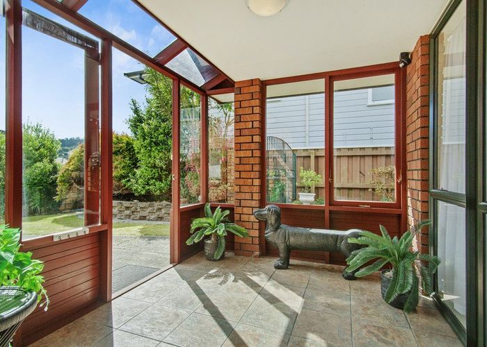  at 10 Earlston Grove, Avalon, Lower Hutt