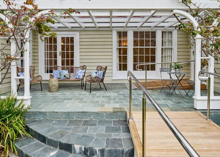  at 3 Cheviot Road, Lowry Bay, Lower Hutt