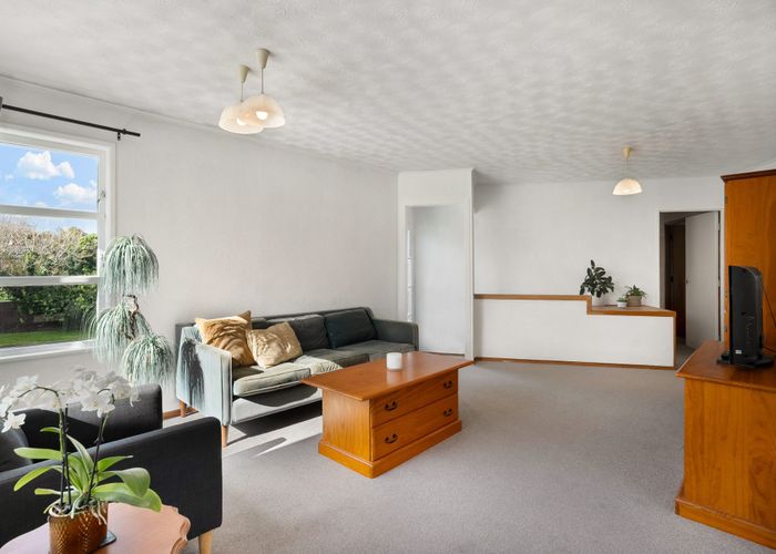  at 56 Waitaki Street, Henderson, Waitakere City, Auckland