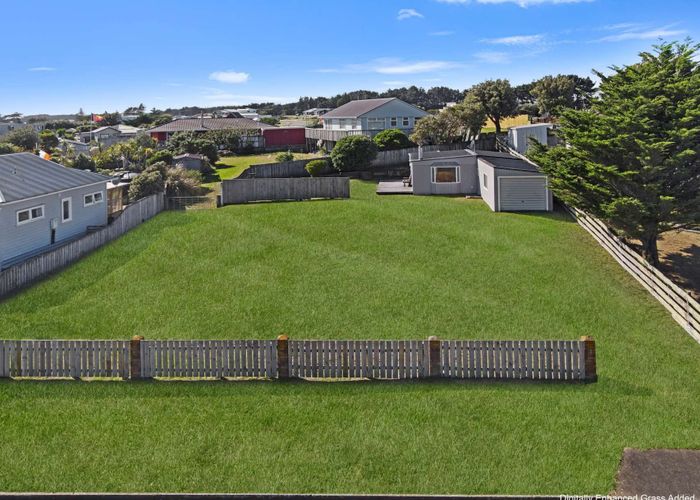 at 9 Aranui Avenue, Waitarere Beach, Levin