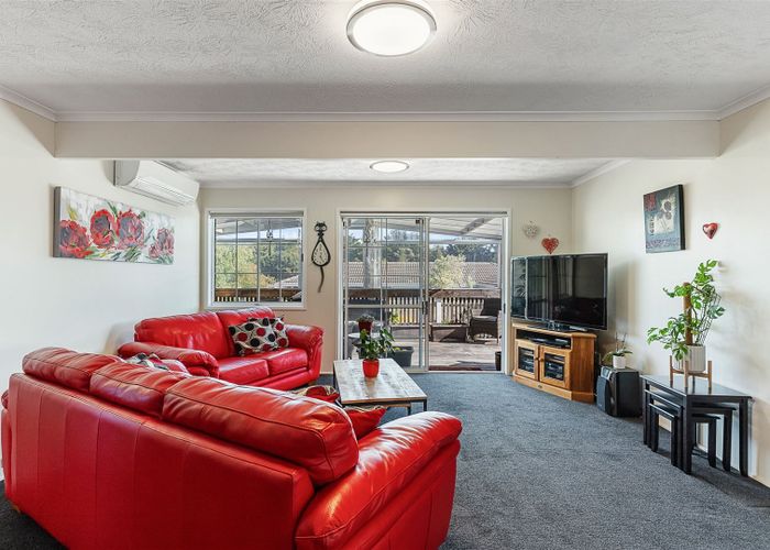  at 65 Aviemore Drive, Highland Park, Auckland