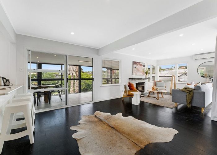  at 14 MacPherson Street, Meadowbank, Auckland