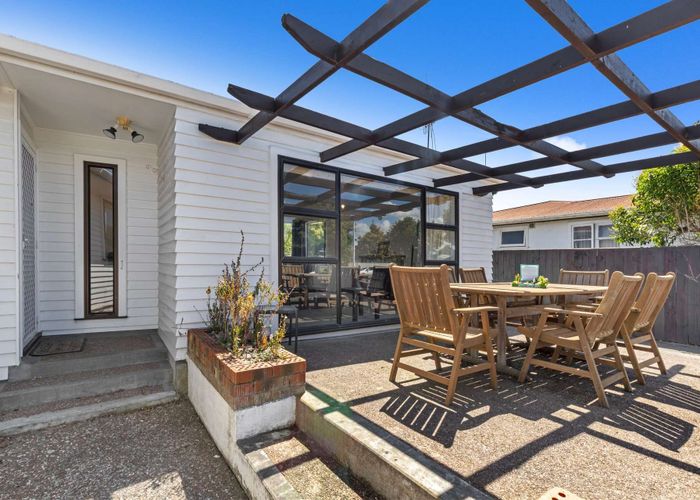 at 76 Rugby Street, Awapuni, Palmerston North, Manawatu / Whanganui