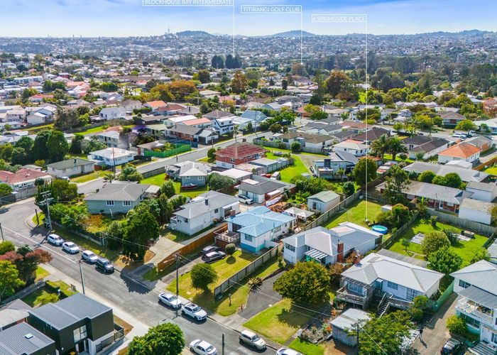  at 6 Springside Place, New Lynn, Waitakere City, Auckland