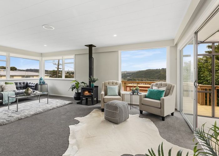  at 16 Lord Street, Stokes Valley, Lower Hutt