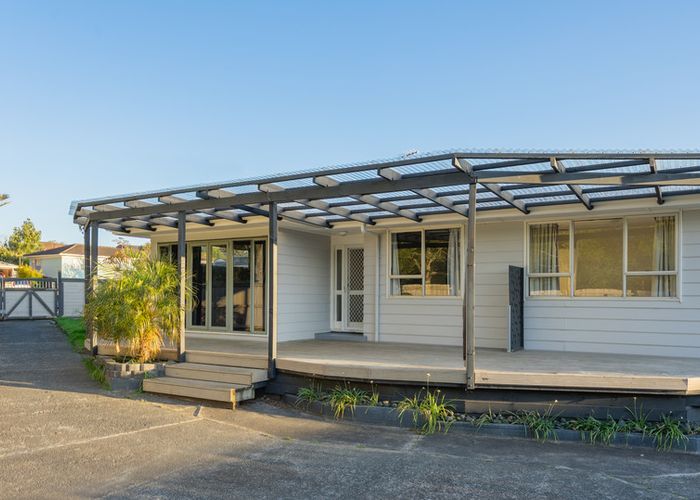 at 10 Quintal Place, Papatoetoe, Auckland
