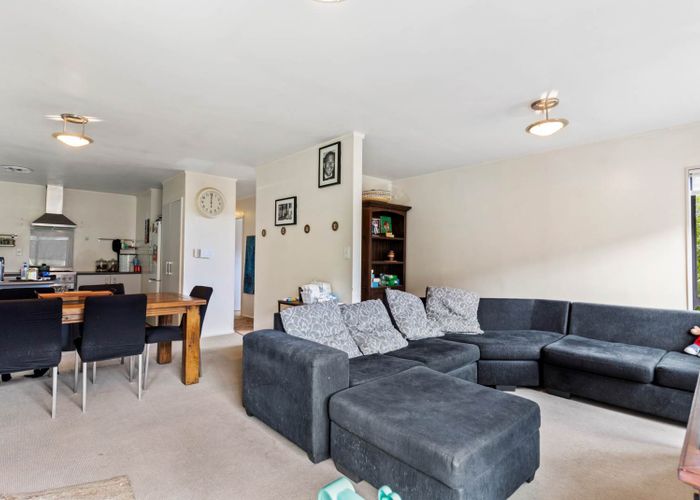  at 32A Forest Hill Road, Henderson, Auckland