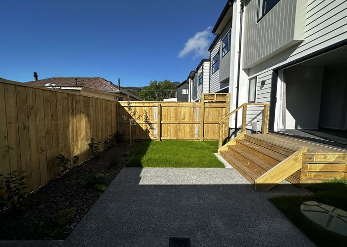  at 8/64 Glen Road, Stokes Valley, Lower Hutt