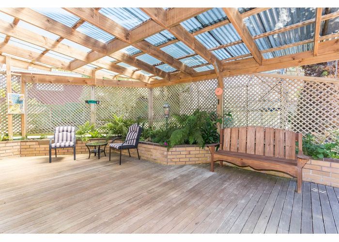  at 209 Woodlands Park Road, Titirangi, Waitakere City, Auckland