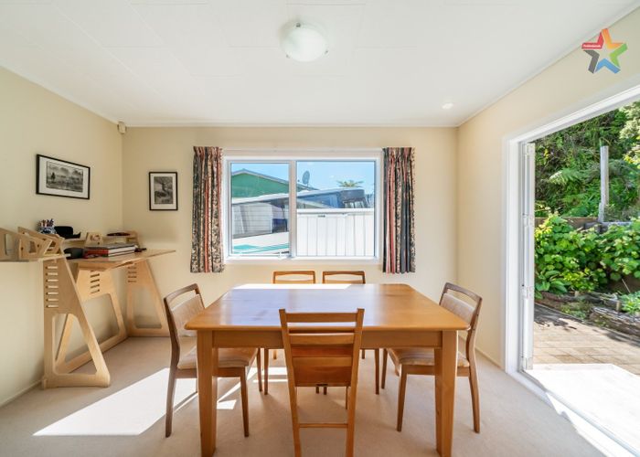  at 4 Tarras Grove, Kelson, Lower Hutt