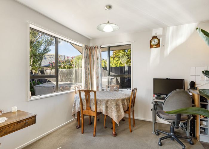 at 18 Mauger Drive, Heathcote, Christchurch City, Canterbury