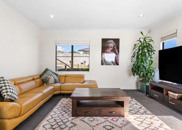  at 253 Hill Road, The Gardens, Manukau City, Auckland