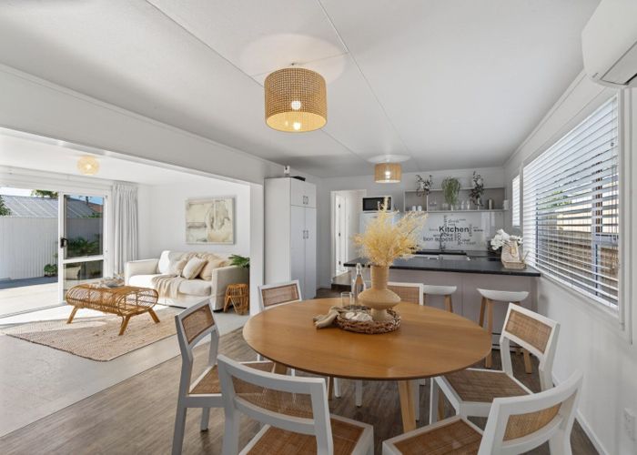  at 828B Papamoa Beach Road, Papamoa, Tauranga, Bay Of Plenty