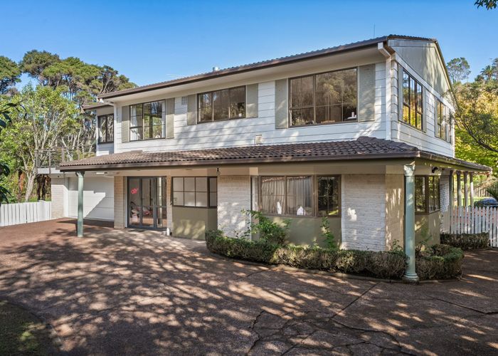  at 1210 Scenic Drive North, Swanson, Waitakere City, Auckland