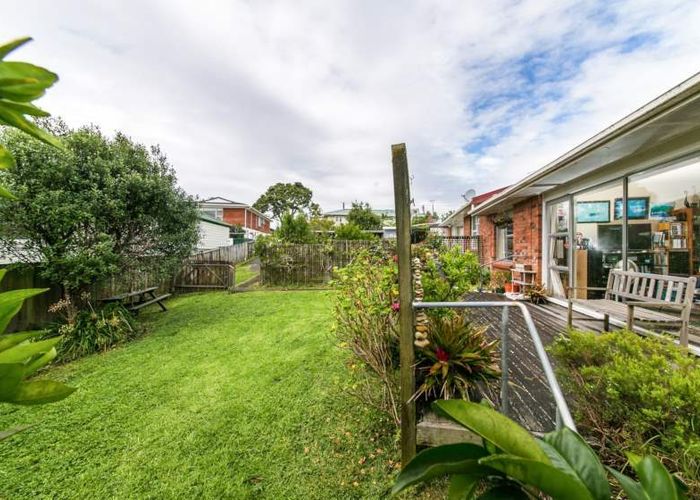  at 3/1369 Dominion Road Extension, Mount Roskill, Auckland