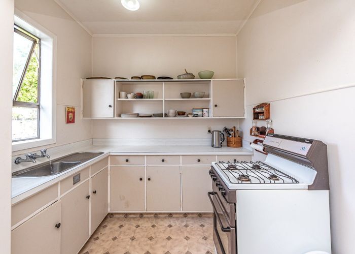  at 33 Kells Avenue, Aramoho, Whanganui