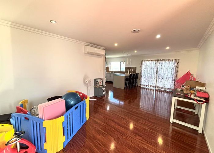  at 15 Correa Court, Goodwood Heights, Manukau City, Auckland