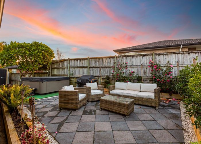  at 12 Nirmal Place, Sunnyvale, Auckland