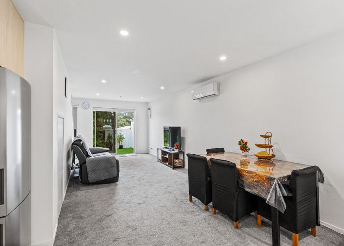  at 4/21 Titoki Street, Te Atatu Peninsula, Waitakere City, Auckland