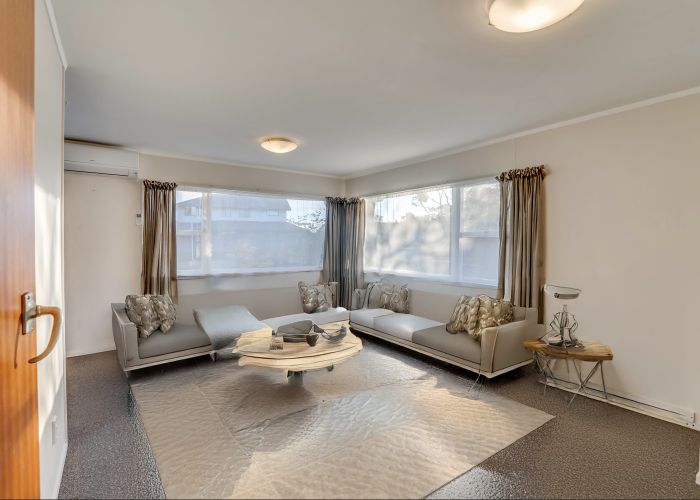  at 1/383 Hillsborough Road, Mount Roskill, Auckland