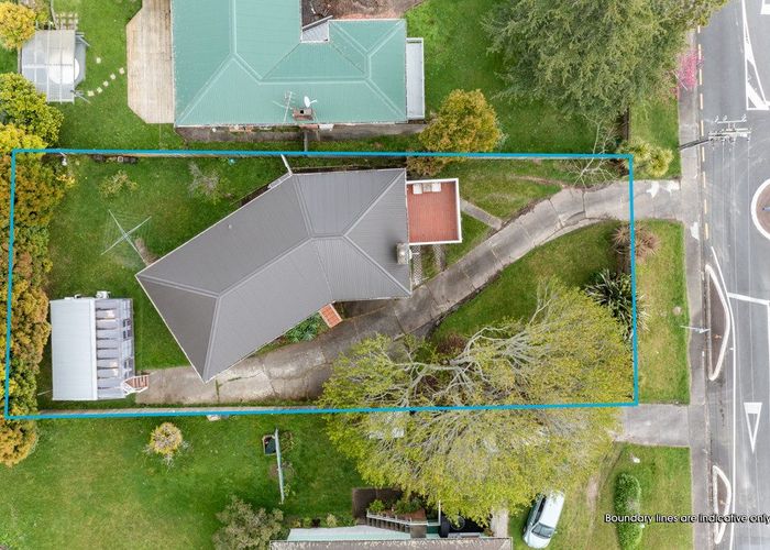  at 38 Bond Crescent, Forrest Hill, Auckland