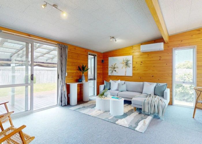  at 11 Ramona Avenue, Waitarere Beach, Levin