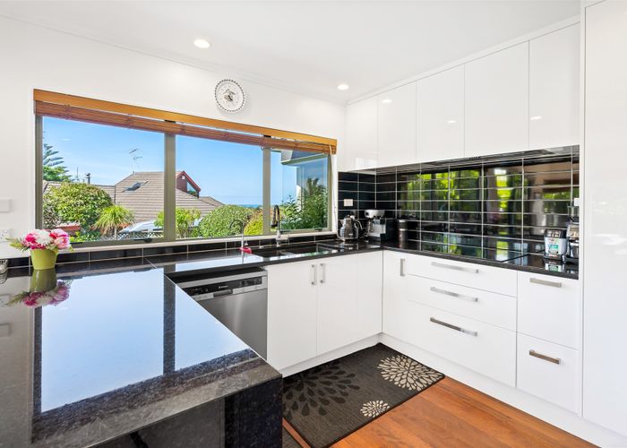  at 48 Redwing Street, Browns Bay, Auckland