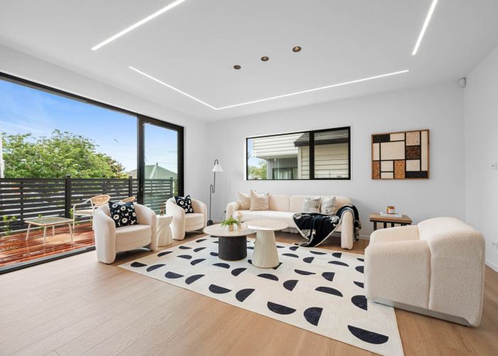  at 8A Cadman Avenue, Waterview, Auckland