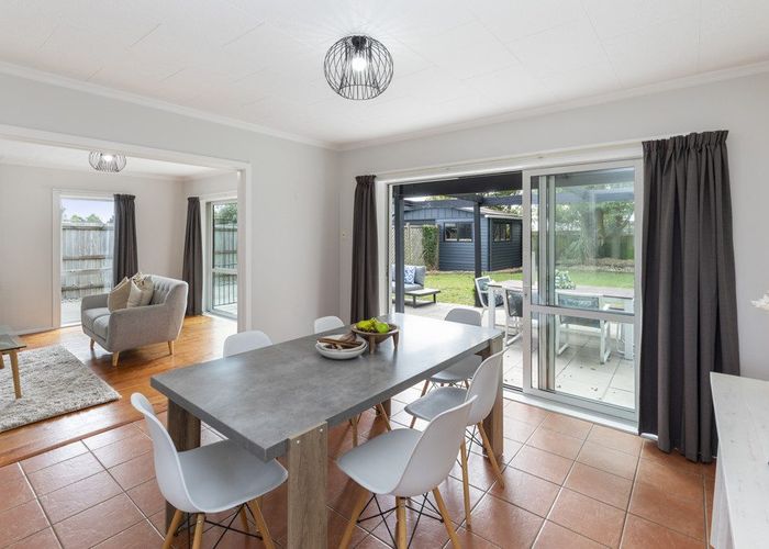  at 12 Heathglen Avenue, Parklands, Christchurch City, Canterbury