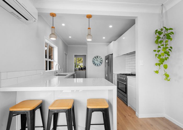  at 29 Glenfern Road, Mellons Bay, Manukau City, Auckland