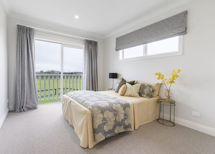  at 4 Sunline Drive, Leamington, Cambridge