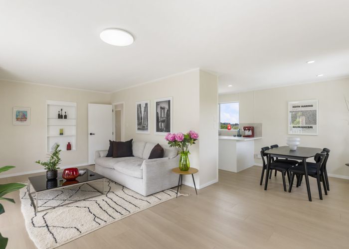  at 1/73 Girrahween Drive, Tōtara Vale, Auckland