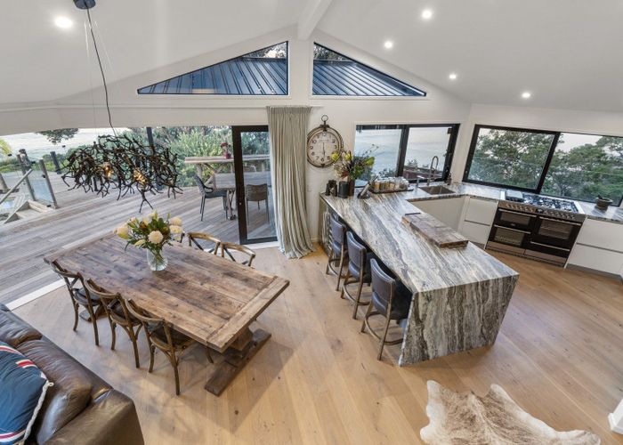  at 86 Vipond Road, Stanmore Bay, Whangaparaoa