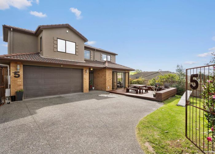  at 5 Craigavon Drive, East Tamaki, Manukau City, Auckland
